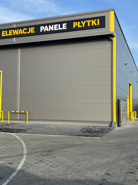 Budynek-handlowo-magazynowy-o-powierzchni-1100-m202