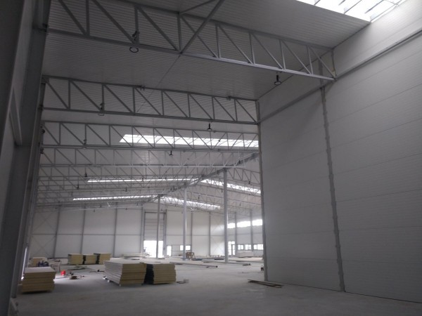 Budynek-magazynowy-o-powierzchni-2700-m2-w-Gdasku03